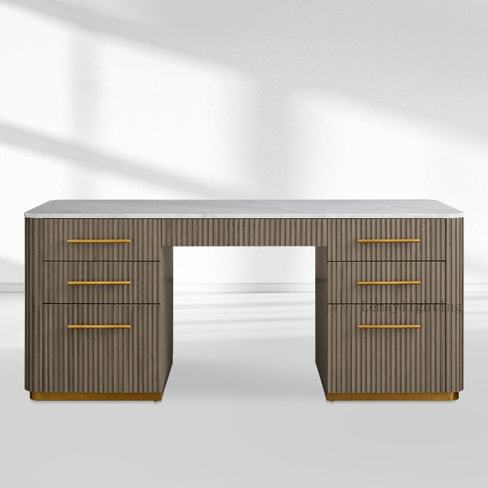 FinRegal Executive Desk