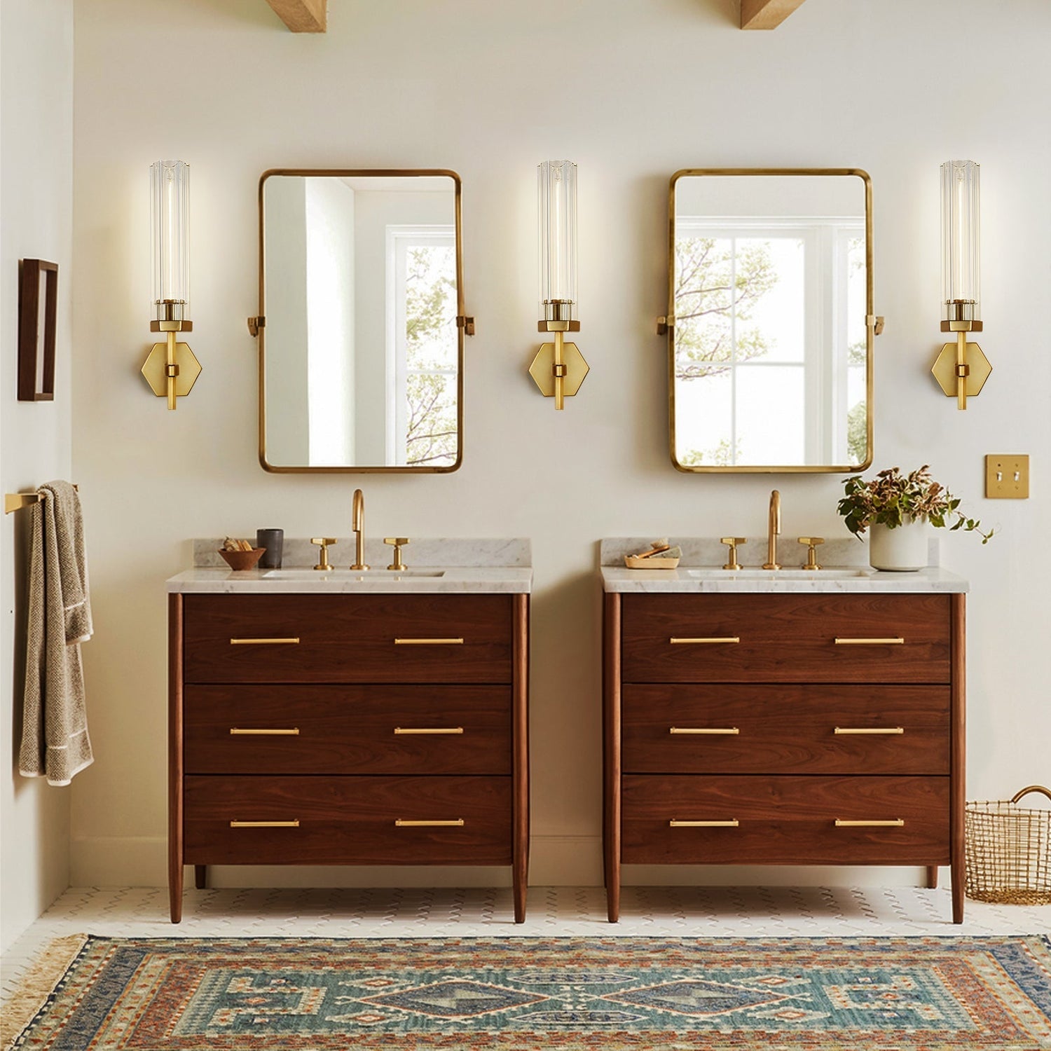 Lambert Polygonal Crystal Sconce