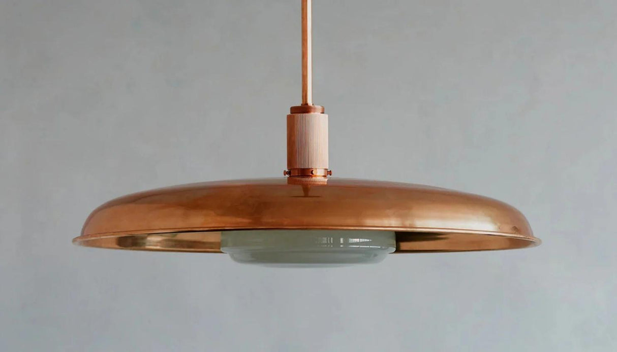 ROMAN AND WILLIAMS GUILD OSCAR PENDANT LIGHT