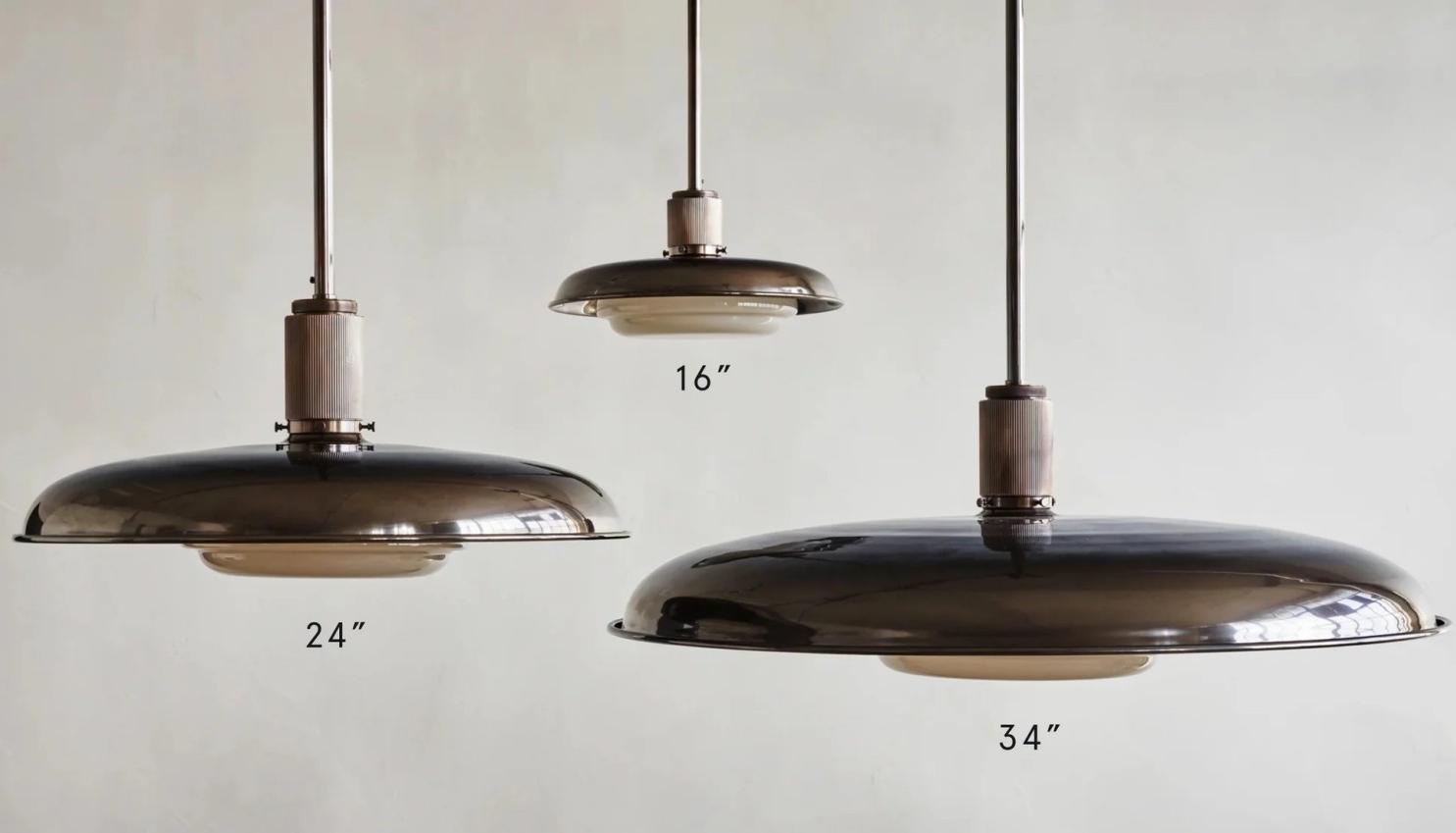 ROMAN AND WILLIAMS GUILD OSCAR PENDANT LIGHT