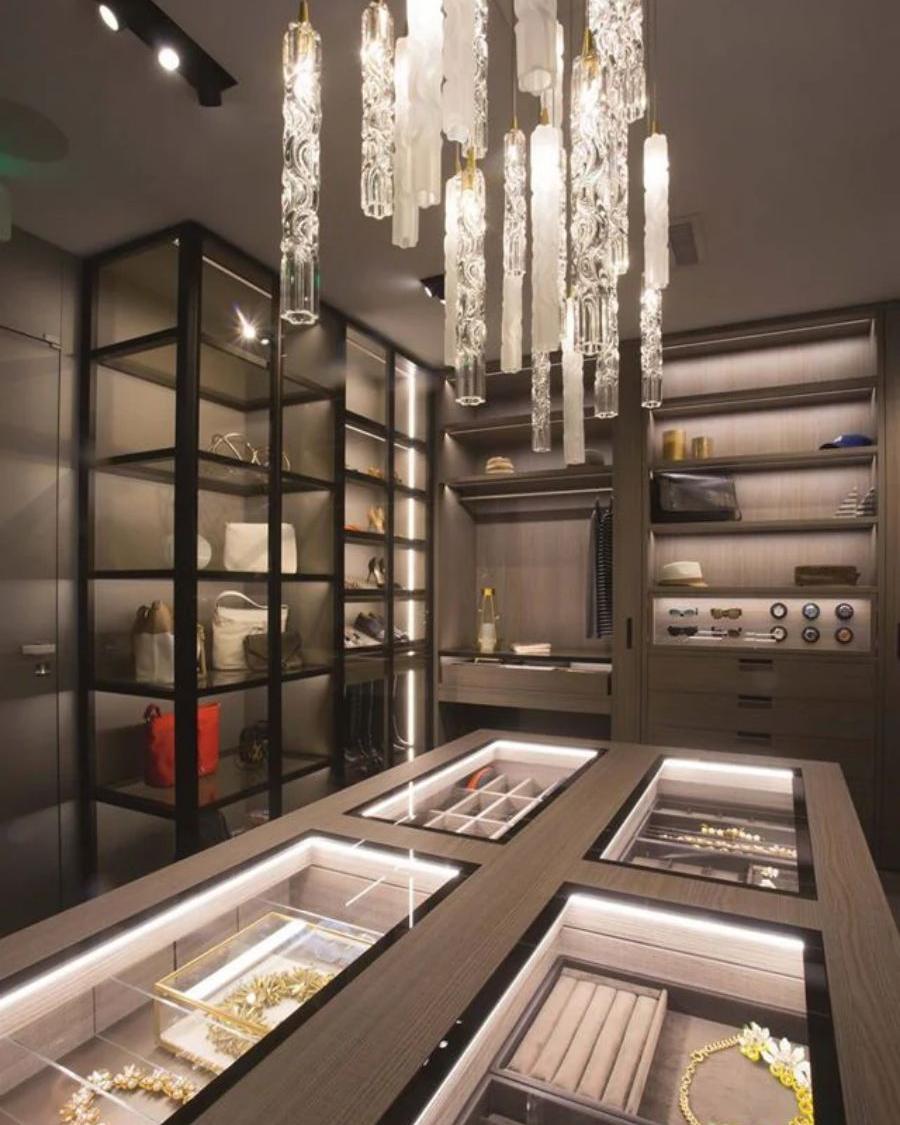 Wind Round Chandelier