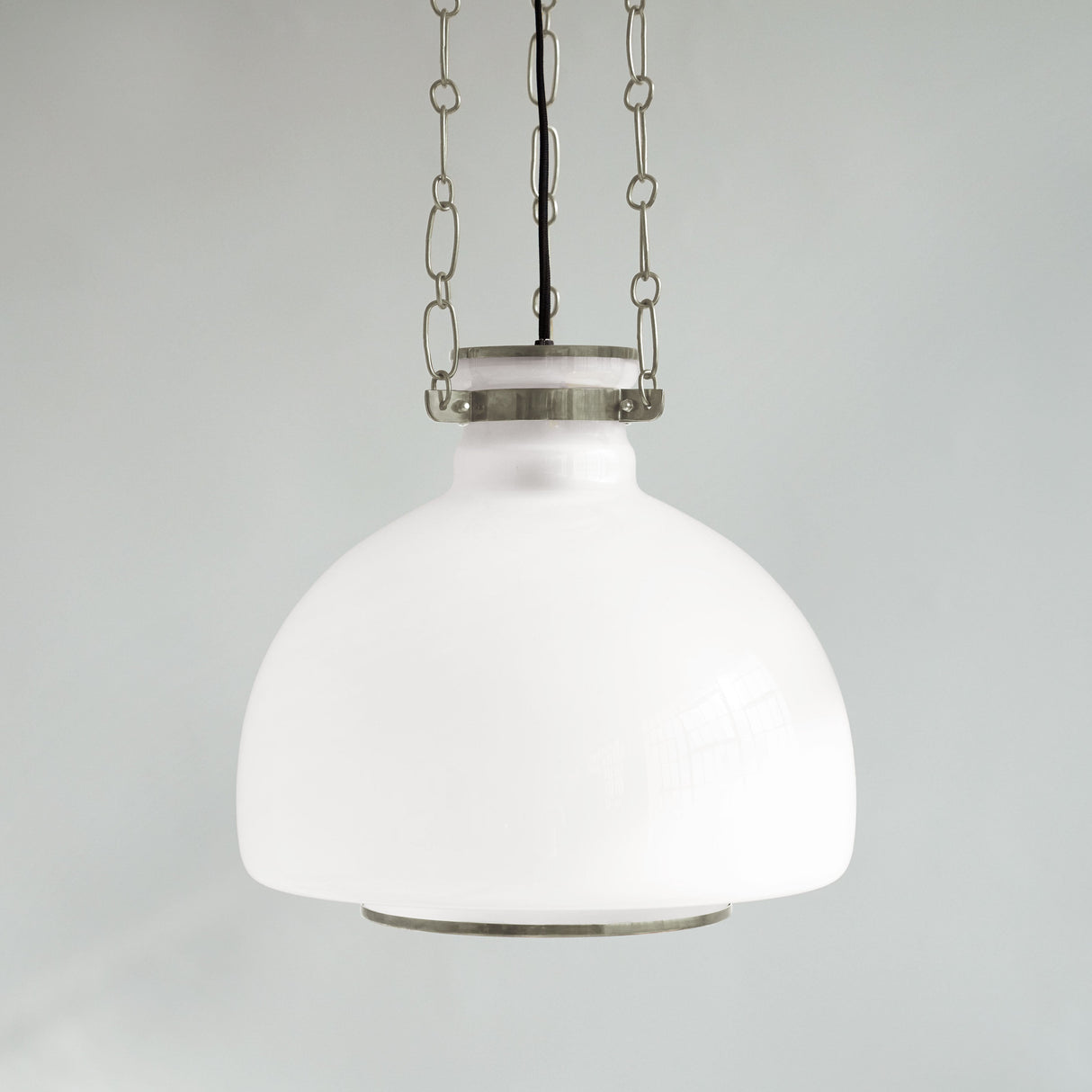 Roman And Williams Solna Pendant