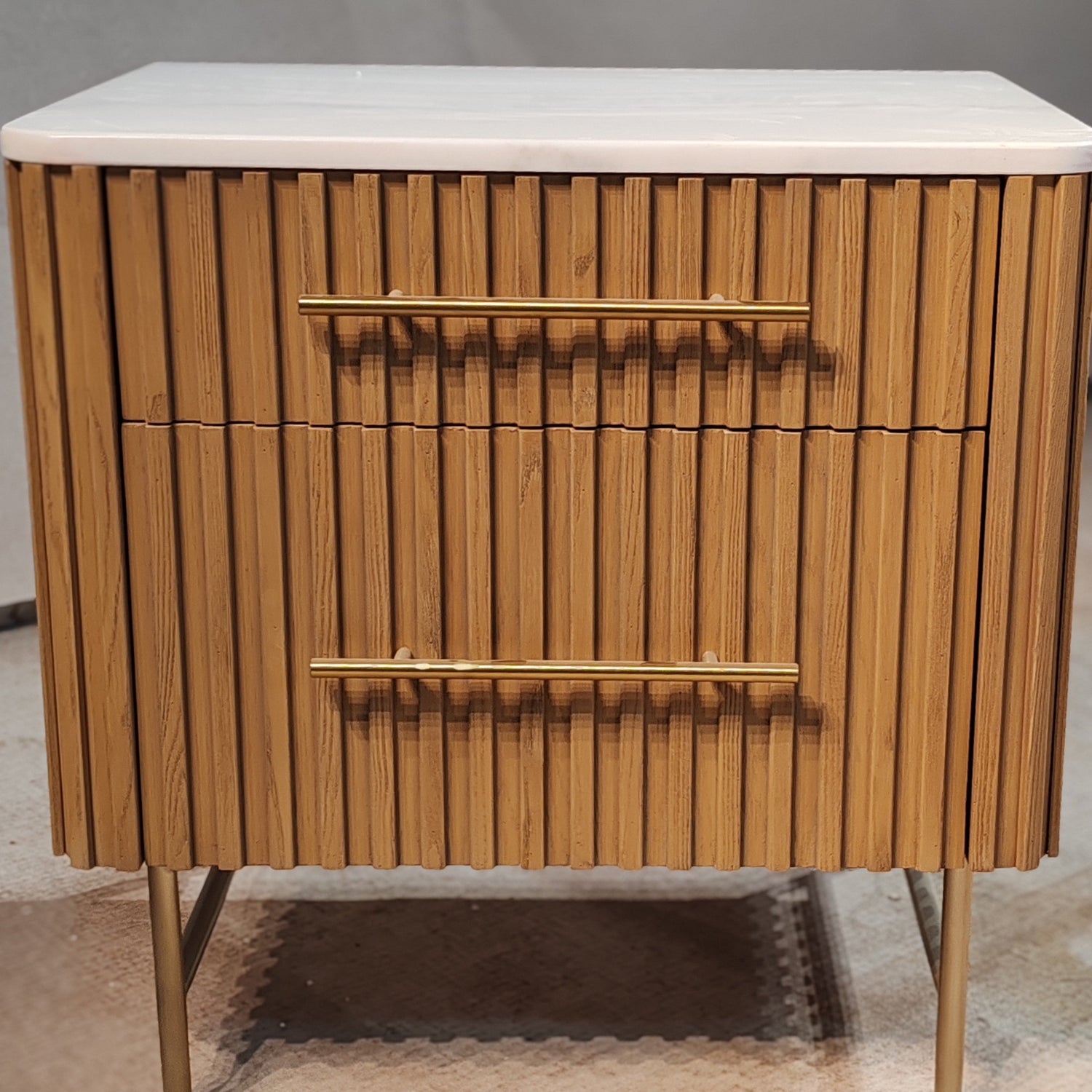 Fimley Closed Nightstand