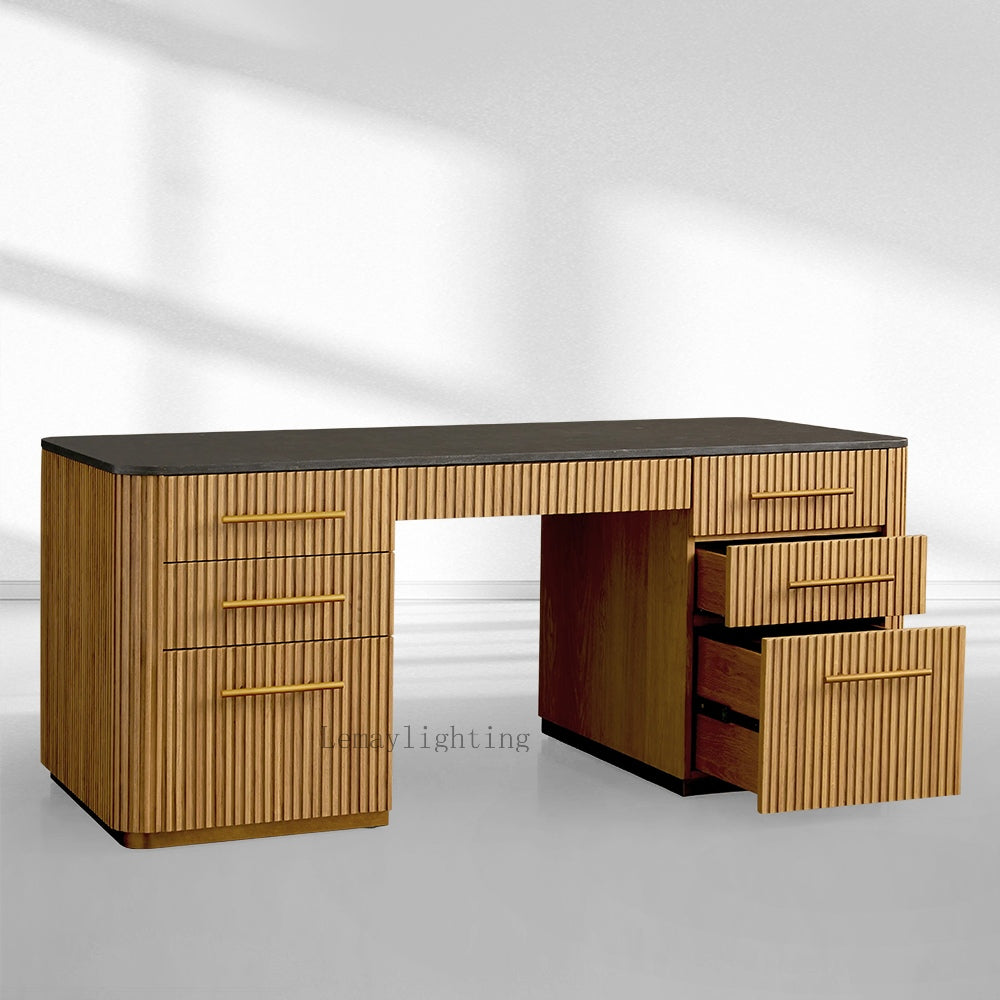 FinRegal Executive Desk