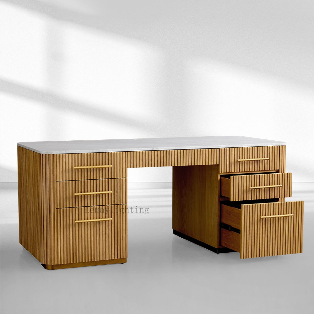 FinRegal Executive Desk