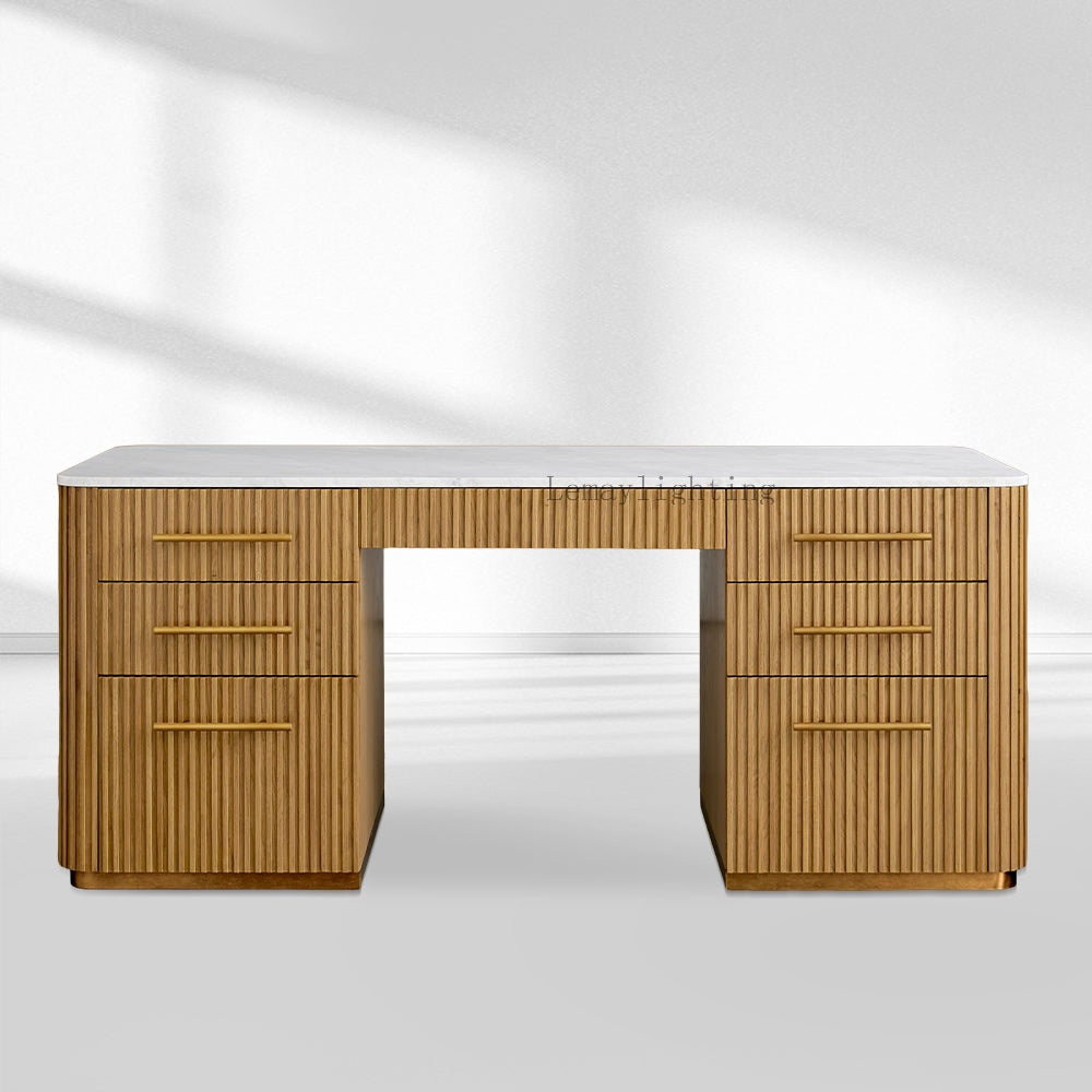 FinRegal Executive Desk