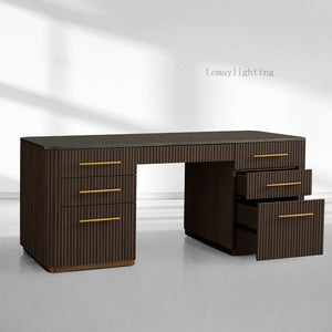 FinRegal Executive Desk