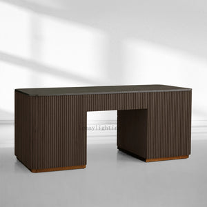 FinRegal Executive Desk