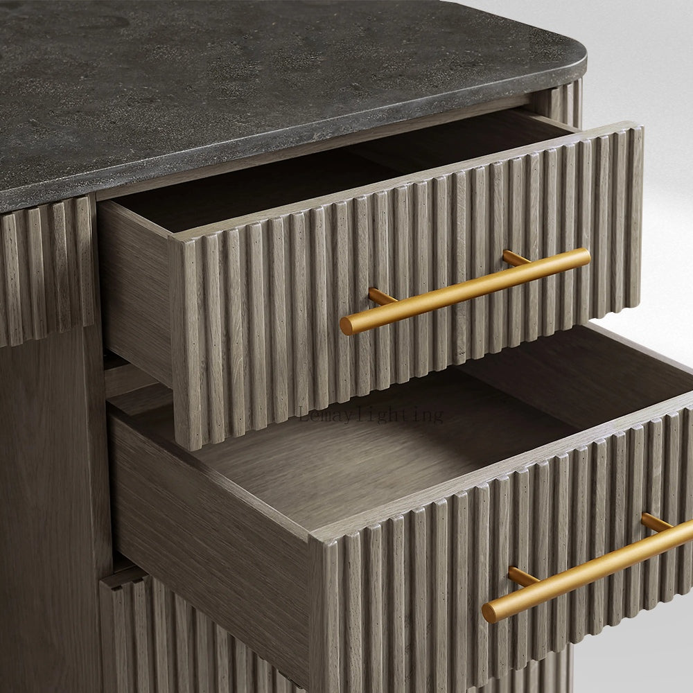 FinRegal Executive Desk