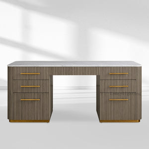 FinRegal Executive Desk
