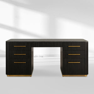 FinRegal Executive Desk