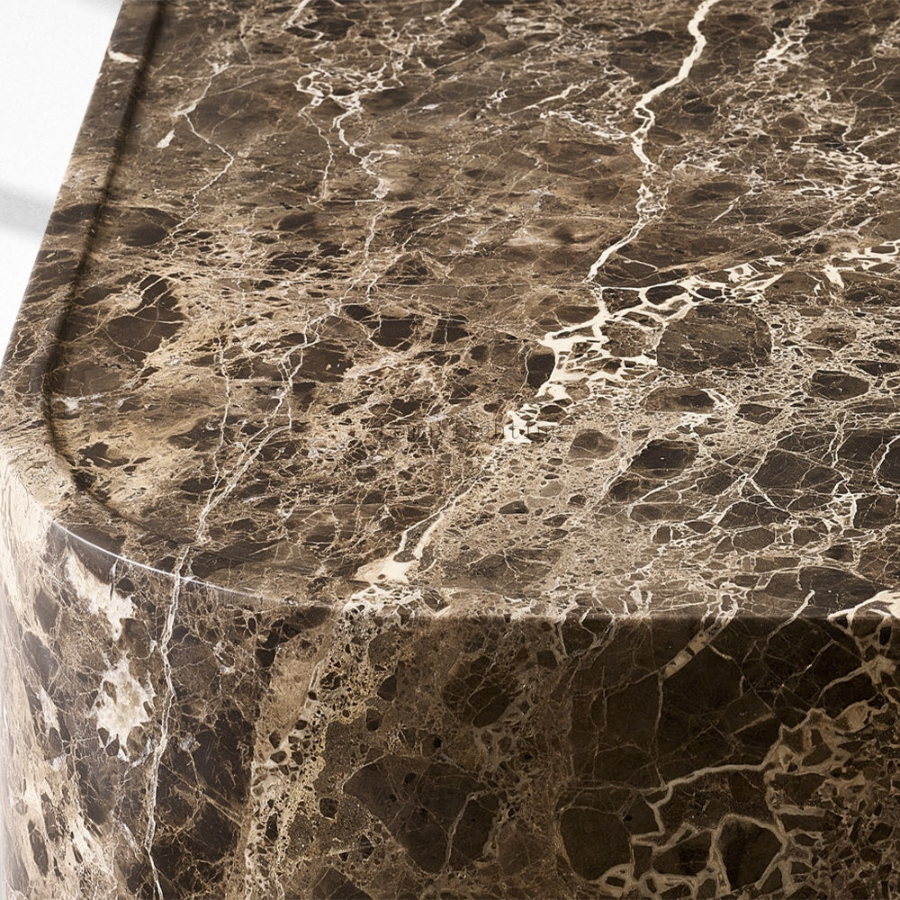 VitLuxe Carved Coffee Table