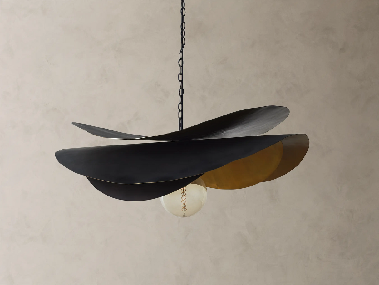 Fria Curved Pendant